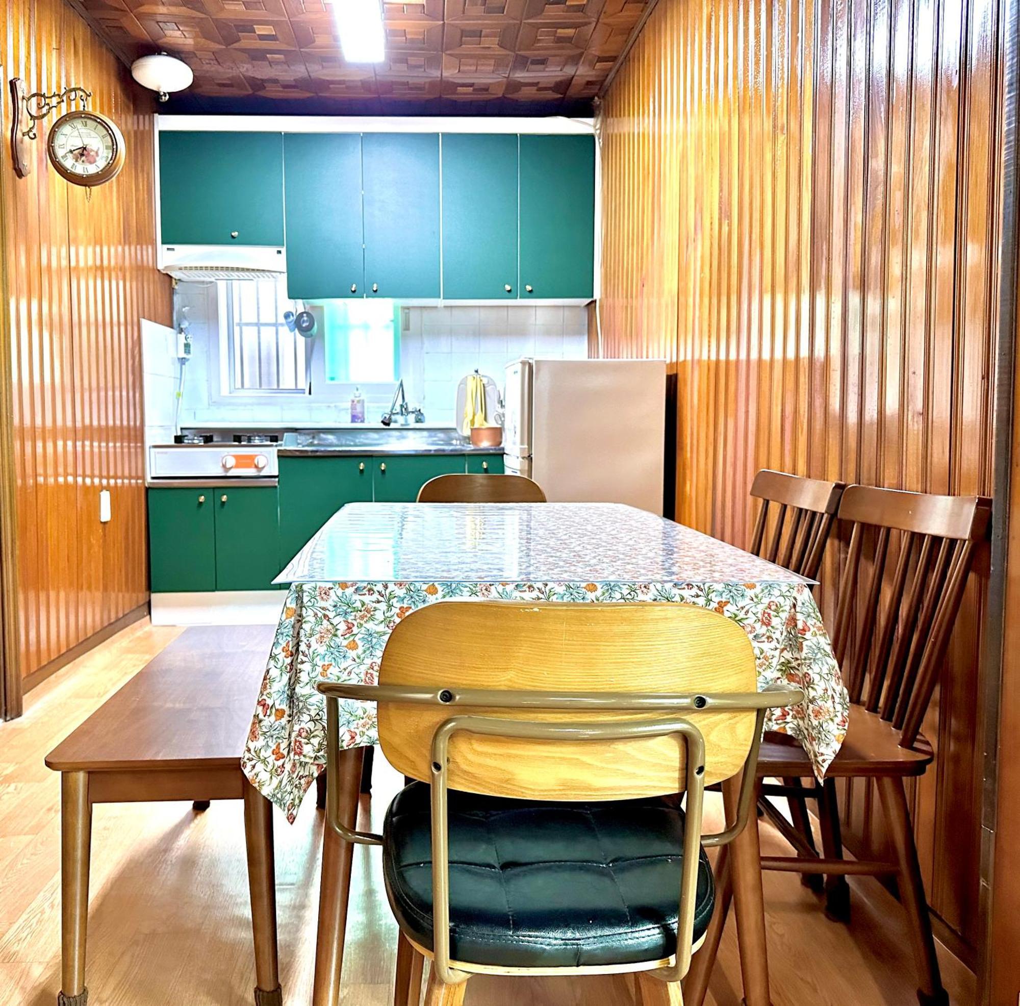 Jeongyi House *